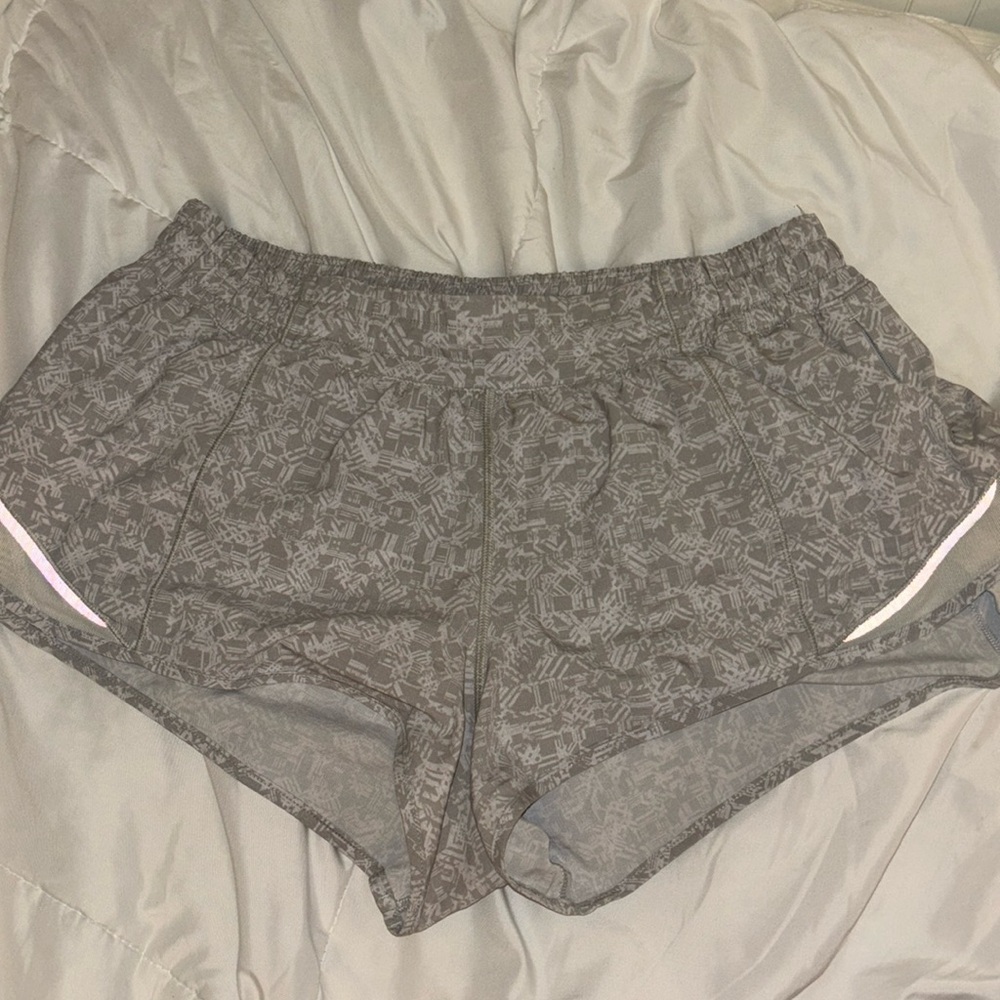 Gray size 10 lululemon hotty hot shorts